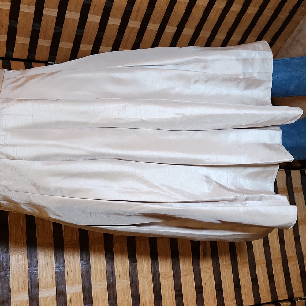 Jessica Howard gold party dress - Picture 3 of 12